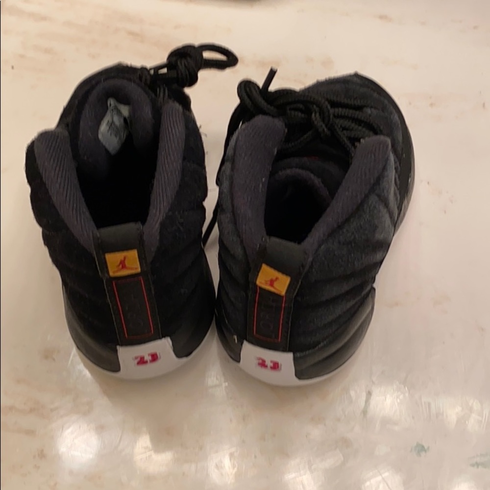 Retro12 - Picture 3 of 4